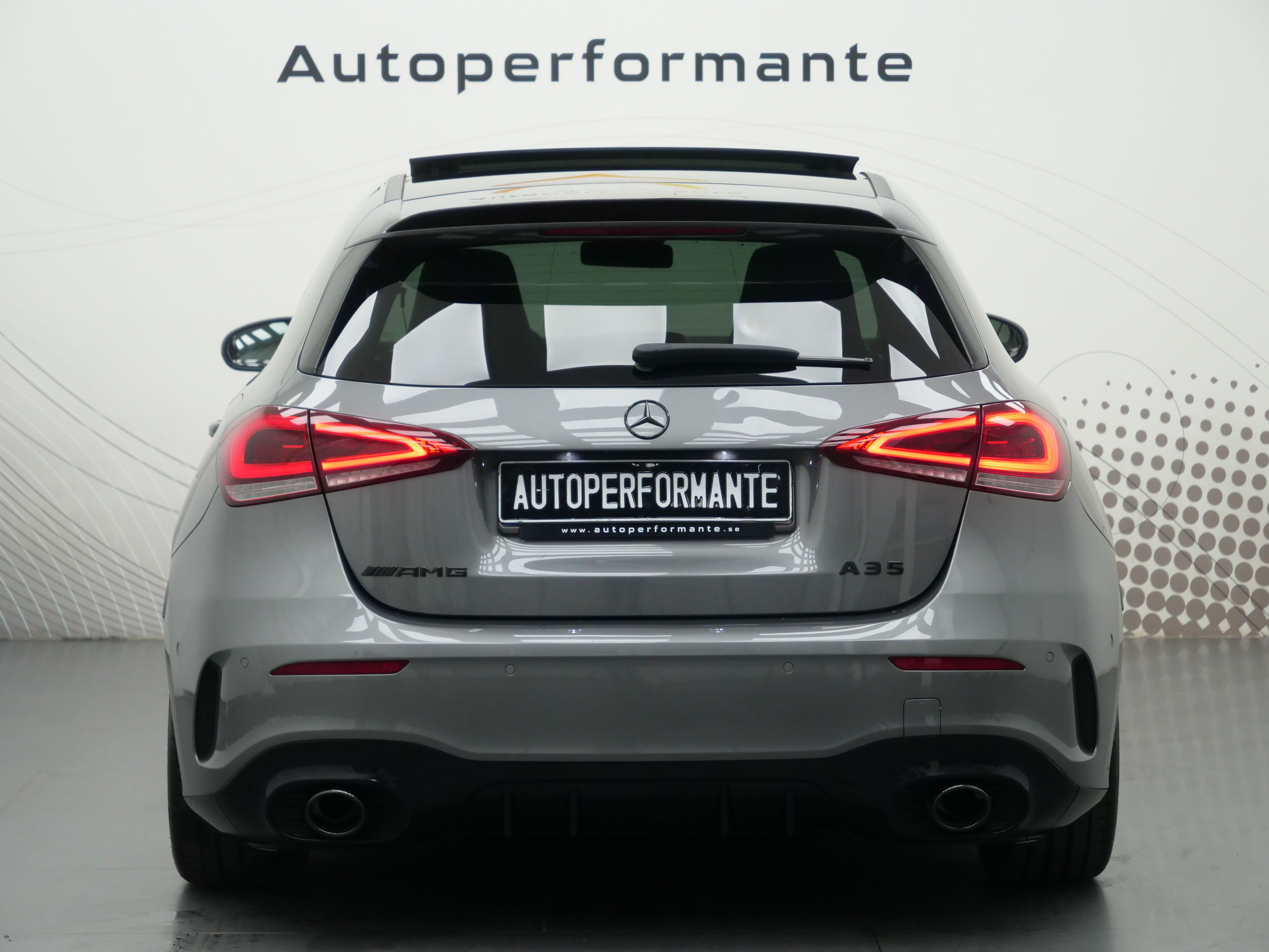 Mercedes-Benz A 35 AMG 4MATIC Pano Premium Widescreen 306hk