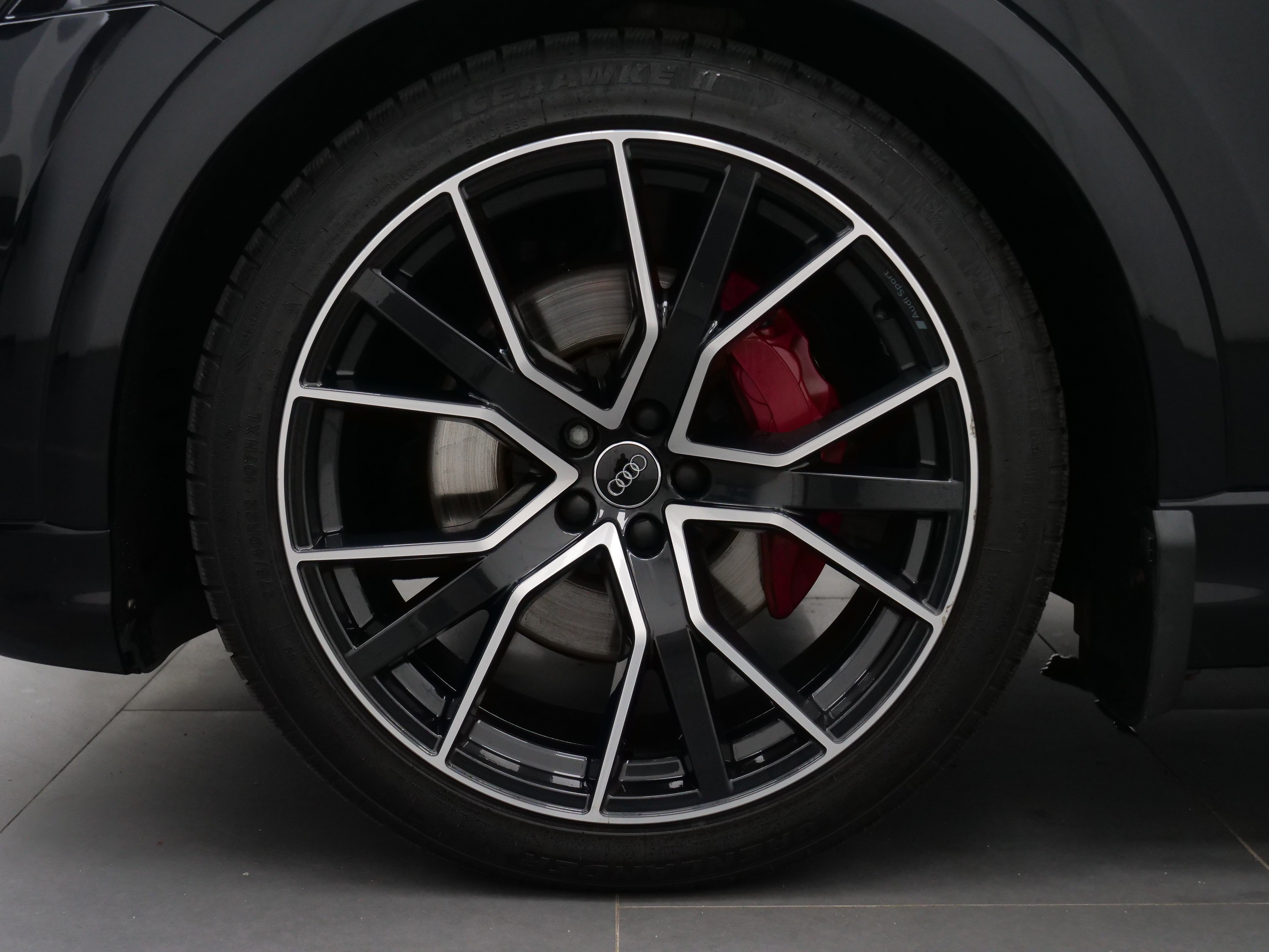 Audi Q8 50 TDI Q S Line Matrix B&O L-Fjädring Värm 286hk