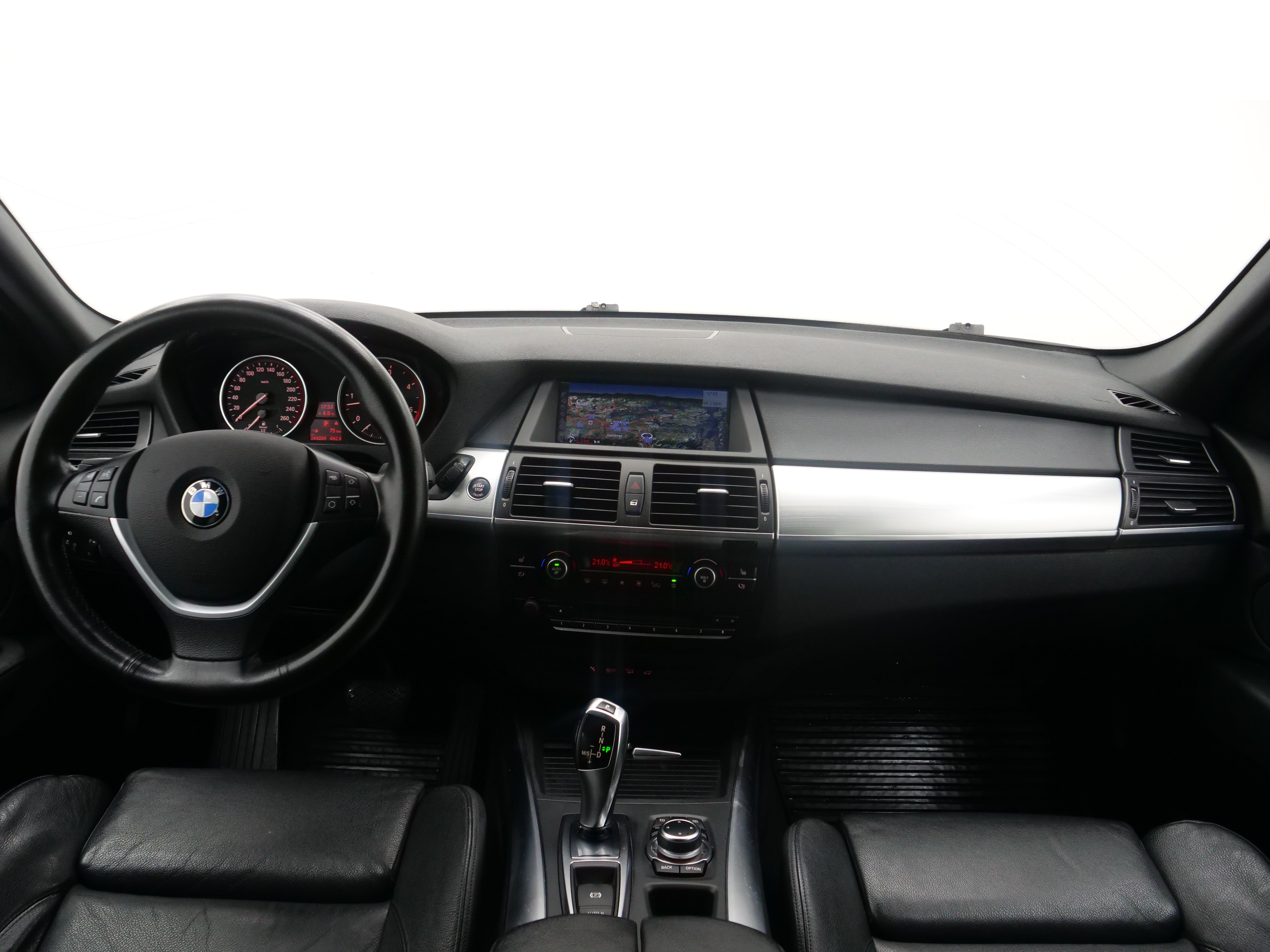 BMW X5 xDrive40d Sport line Sensorer Mediaskärm 306hk