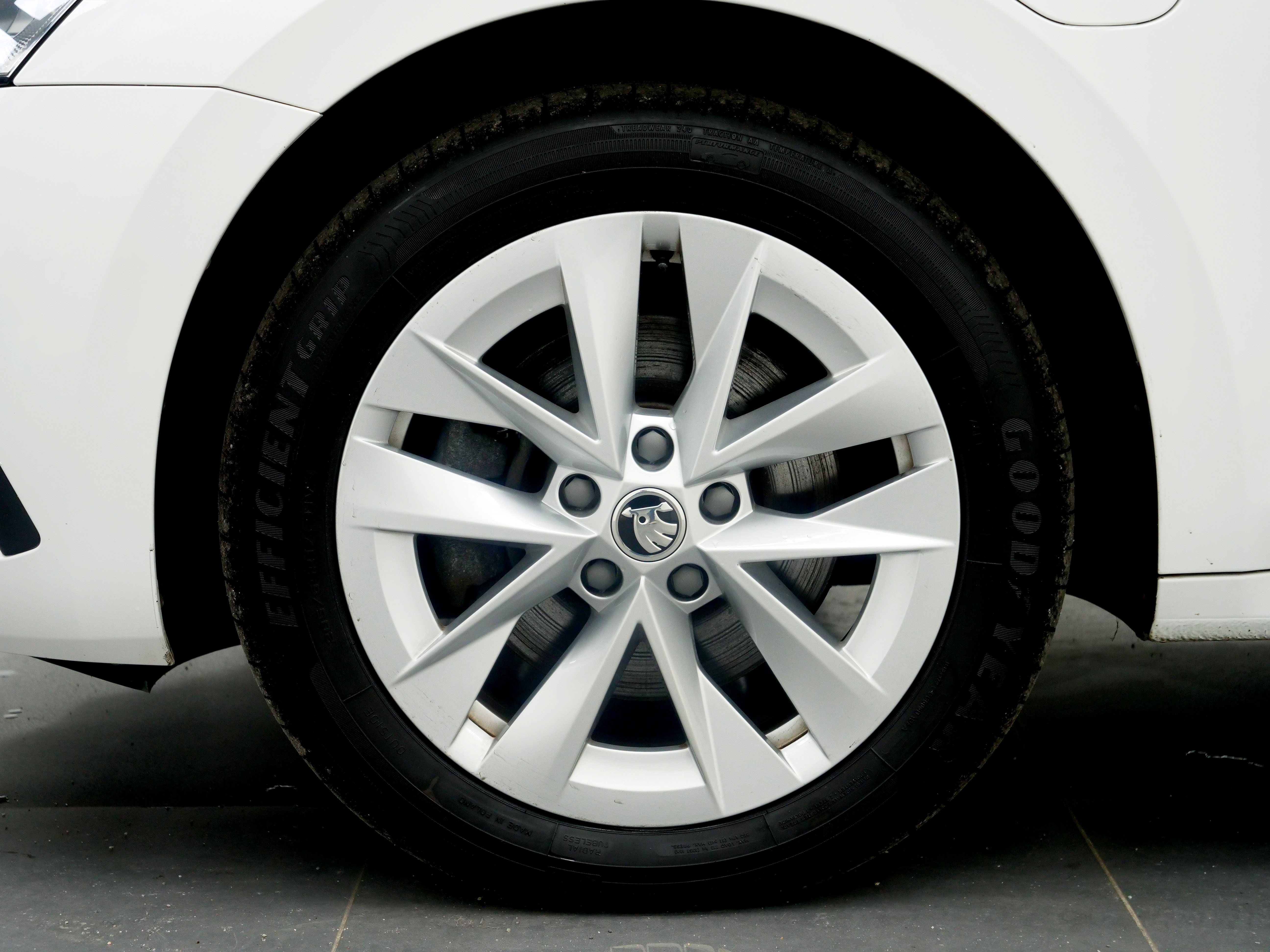 Skoda Octavia Kombi iV Style Sensorer Moms Eu6 204hk