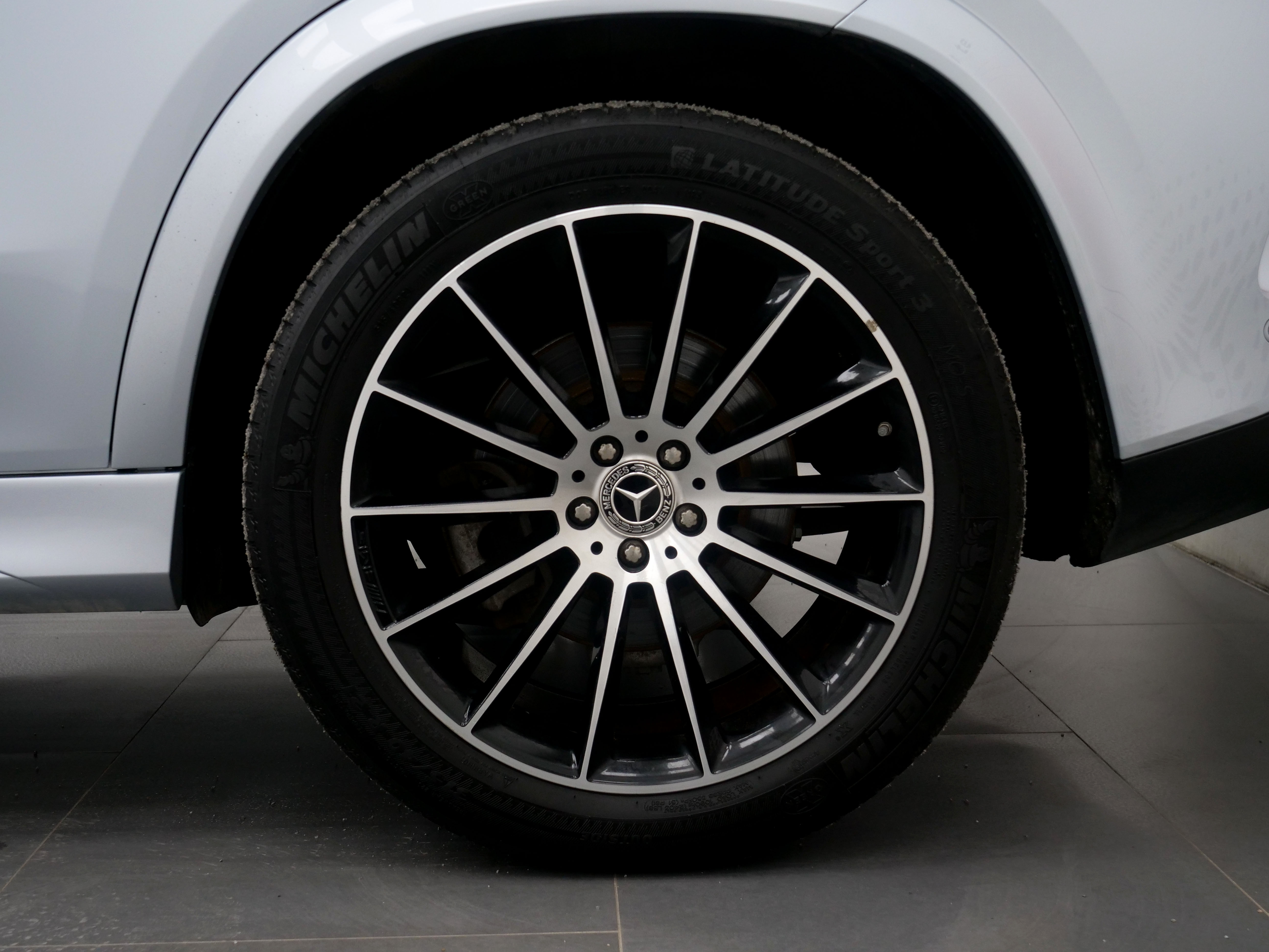 Mercedes-Benz GLE 350 de 4MATIC AMG 360*Kamera Drag 320hk